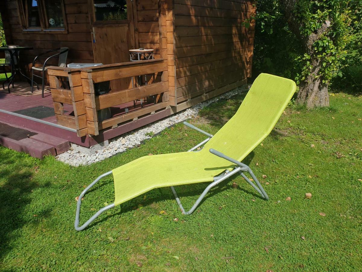 Cozy Summer House With Free Parking Near City Center & Beach Kuressaare Exterior photo