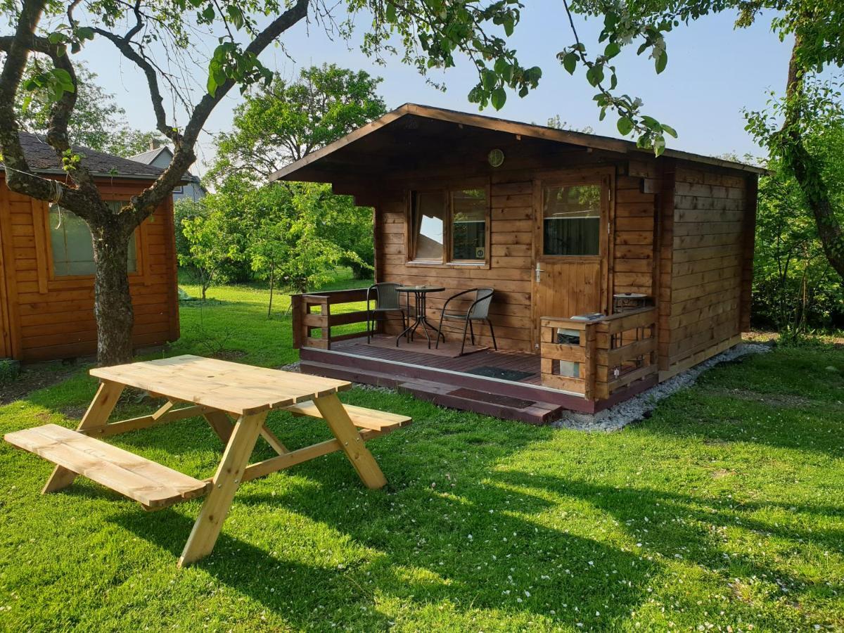 Cozy Summer House With Free Parking Near City Center & Beach Kuressaare Exterior photo